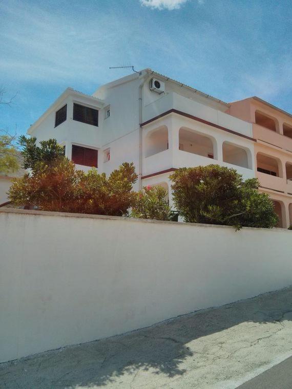 Apartmani Nerko Pag Town Esterno foto