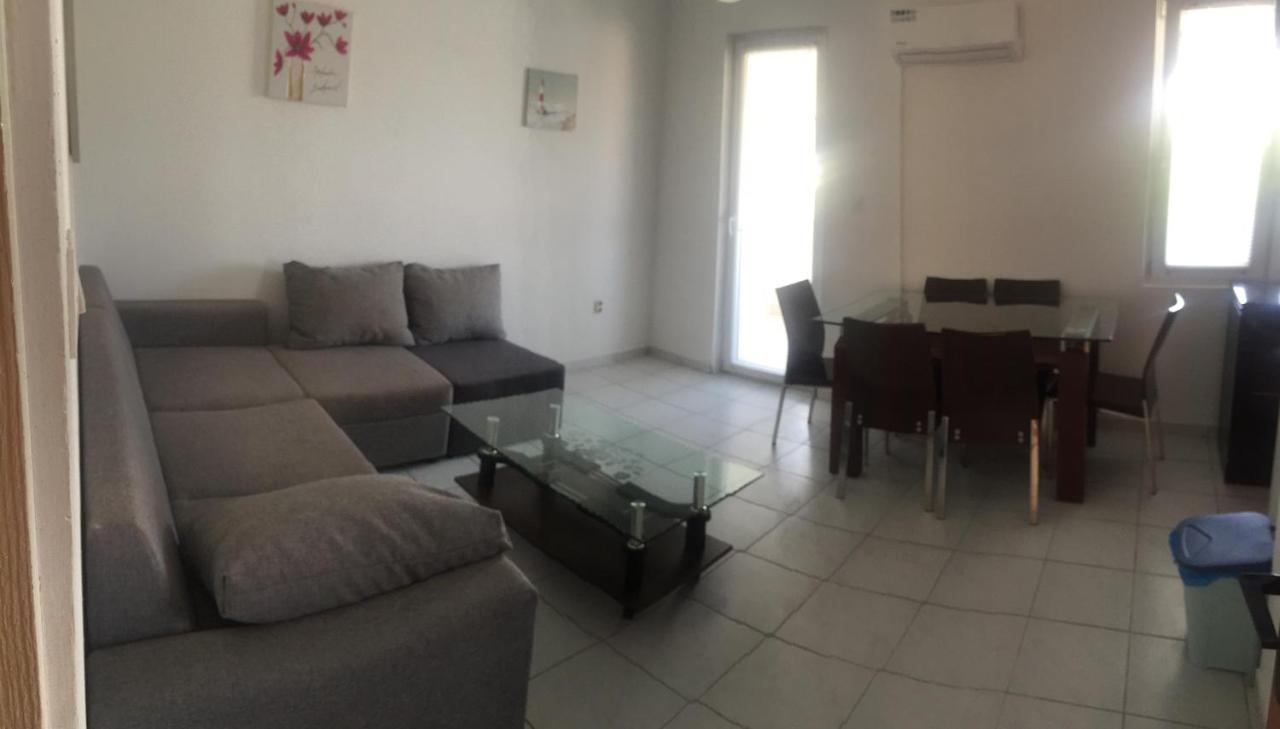 Apartmani Nerko Pag Town Esterno foto